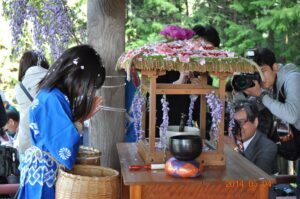 塚越の花祭り (2)